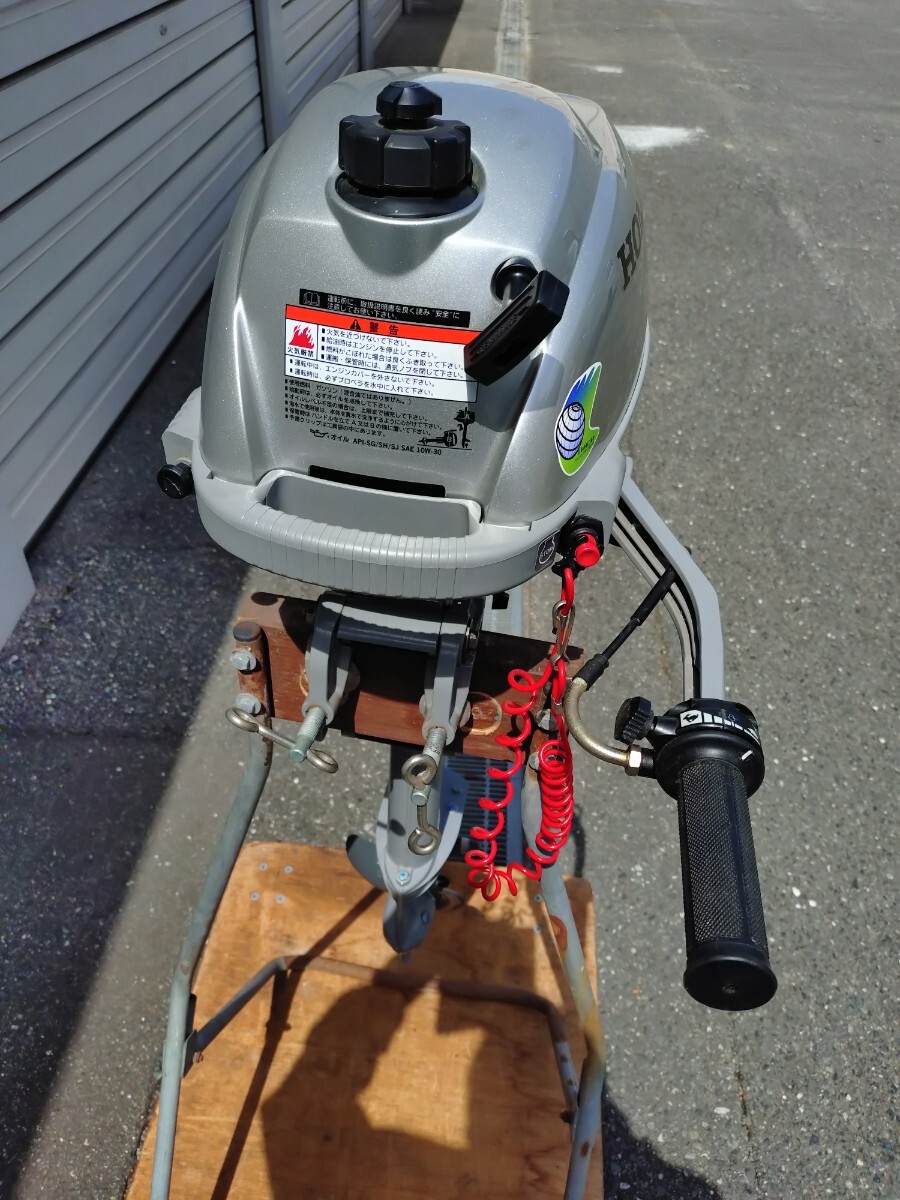 33売切 HONDA 2馬力 船外機 4スト 訳アリ難アリ S足 小型船舶用 33売切 HONDA 2馬力 船外機 4スト 訳アリ難アリ S足 小型船舶用