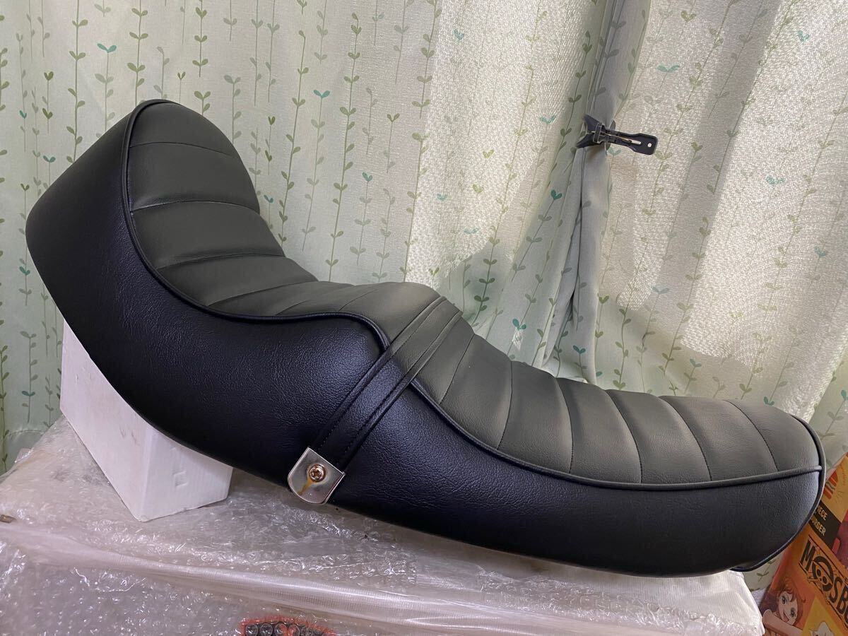 激レア NEW ゼファー1100 カスタム 猫背 シート 検)ZRT10A 激レア NEW ゼファー1100 カスタム 猫背 シート 検)ZRT10A