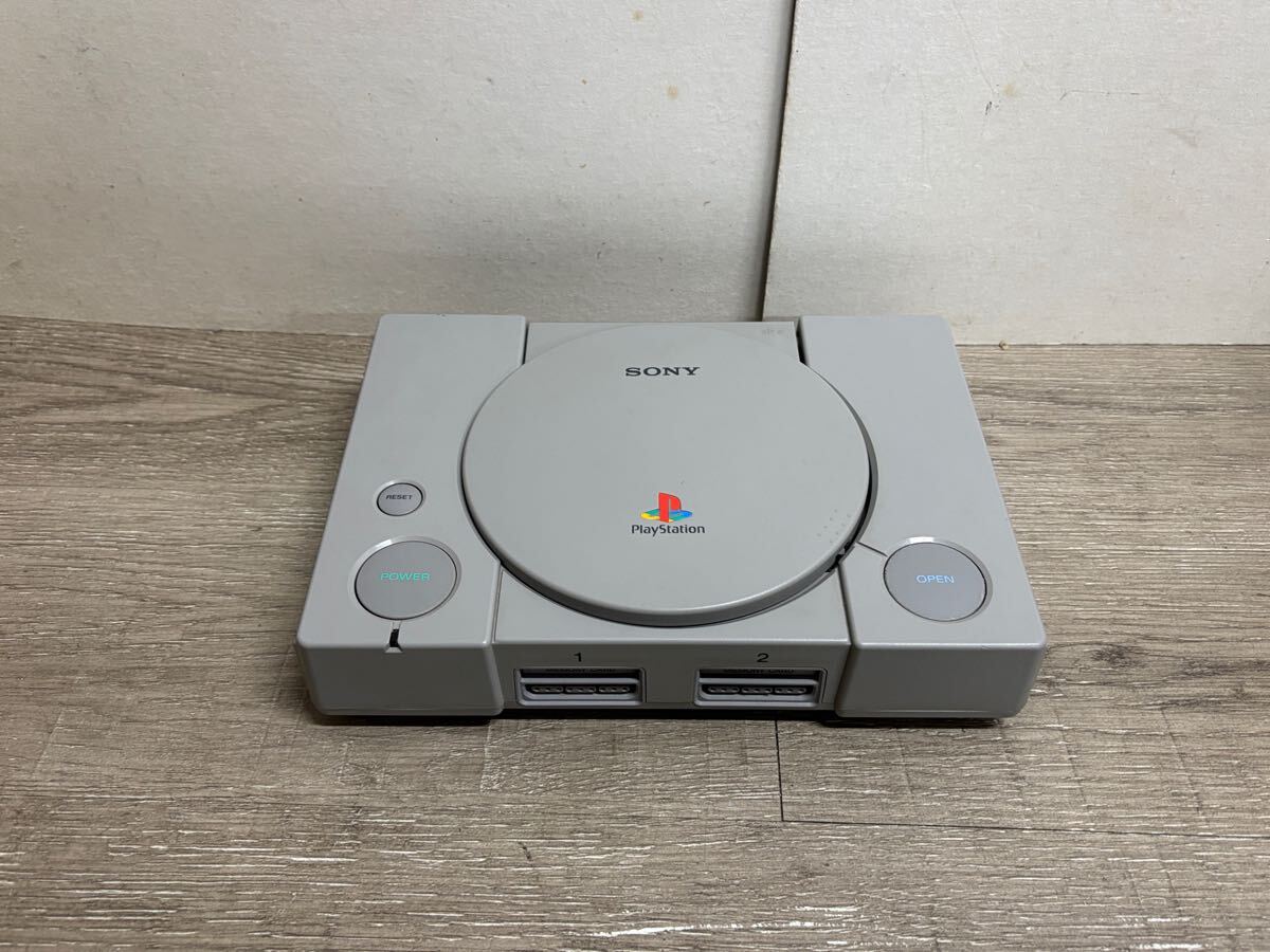☆ PS1 ☆ プレイステーション SCPH-7000 動作品 本体 ☆ PS1 ☆ プレイステーション SCPH-7000 動作品 本体