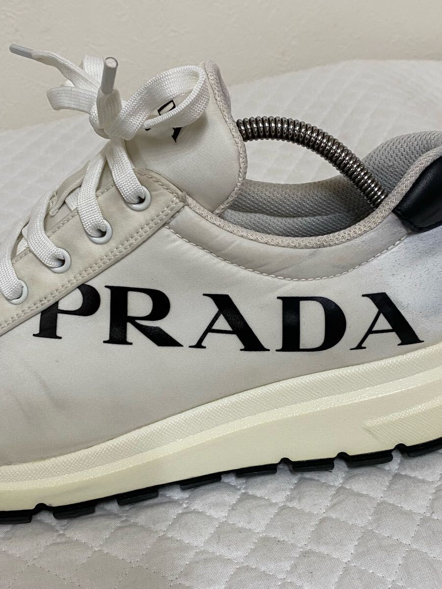 プラダ スニーカー メンズ ホワイトPRADA サイズ8 PRADAロゴ プラダ スニーカー メンズ ホワイトPRADA サイズ8 PRADAロゴ