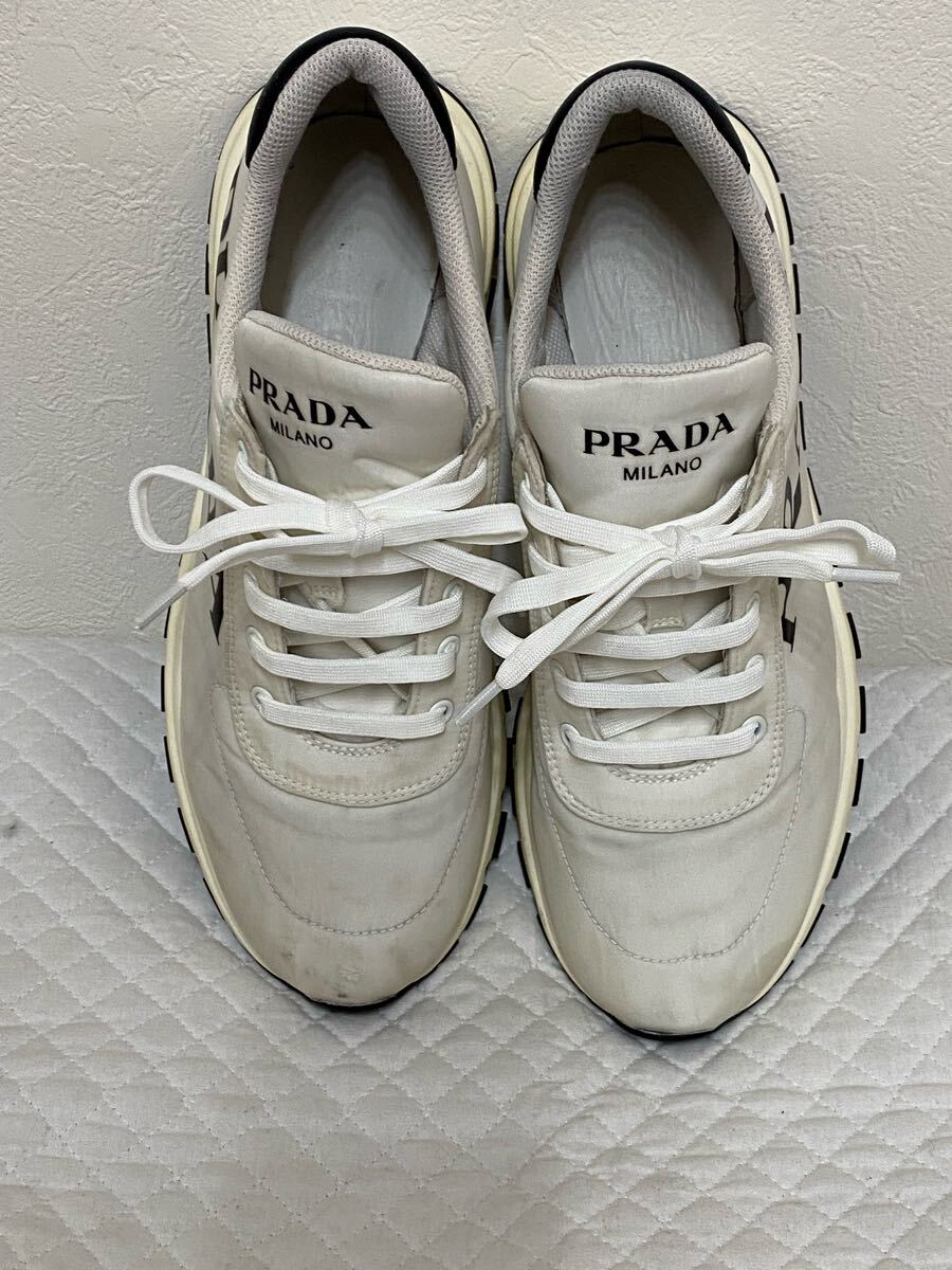 プラダ スニーカー メンズ ホワイトPRADA サイズ8 PRADAロゴ プラダ スニーカー メンズ ホワイトPRADA サイズ8 PRADAロゴ