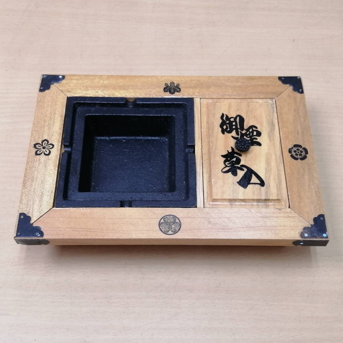 ◎25031512 御煙草入 たばこ入れ 灰皿 長火鉢灰皿 木製 煙草盆 ◎25031512 御煙草入 たばこ入れ 灰皿 長火鉢灰皿 木製 煙草盆