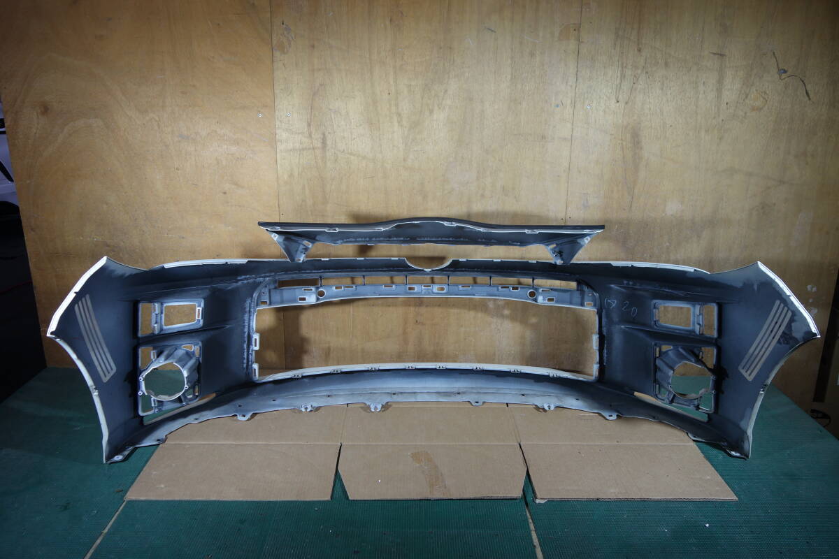 19795　NCP131 後期 ヴィッツ ＧＲスポーツ　フロントバンパー　070 パール　52119-52B30_画像8