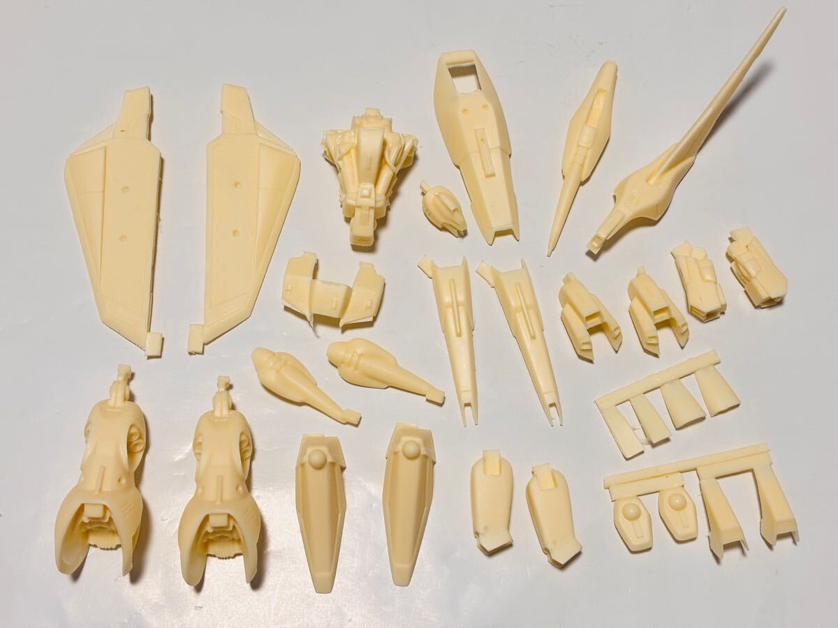 B-CLUB 機動戦士Zガンダム 1/144スケール ゼータ・グスタフ Z B-CLUB 機動戦士Zガンダム 1/144スケール ゼータ・グスタフ Z