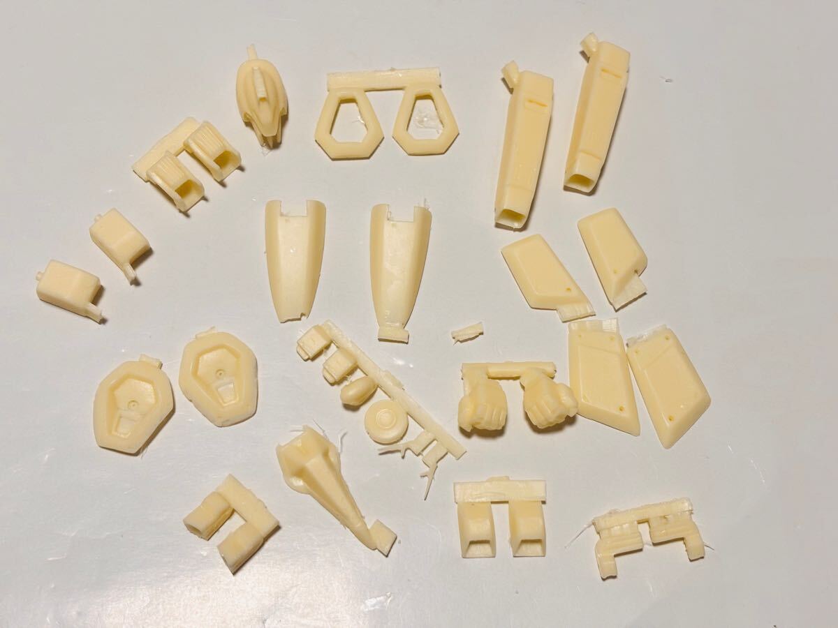 B-CLUB 機動戦士Zガンダム 1/144スケール ゼータ・グスタフ Z B-CLUB 機動戦士Zガンダム 1/144スケール ゼータ・グスタフ Z