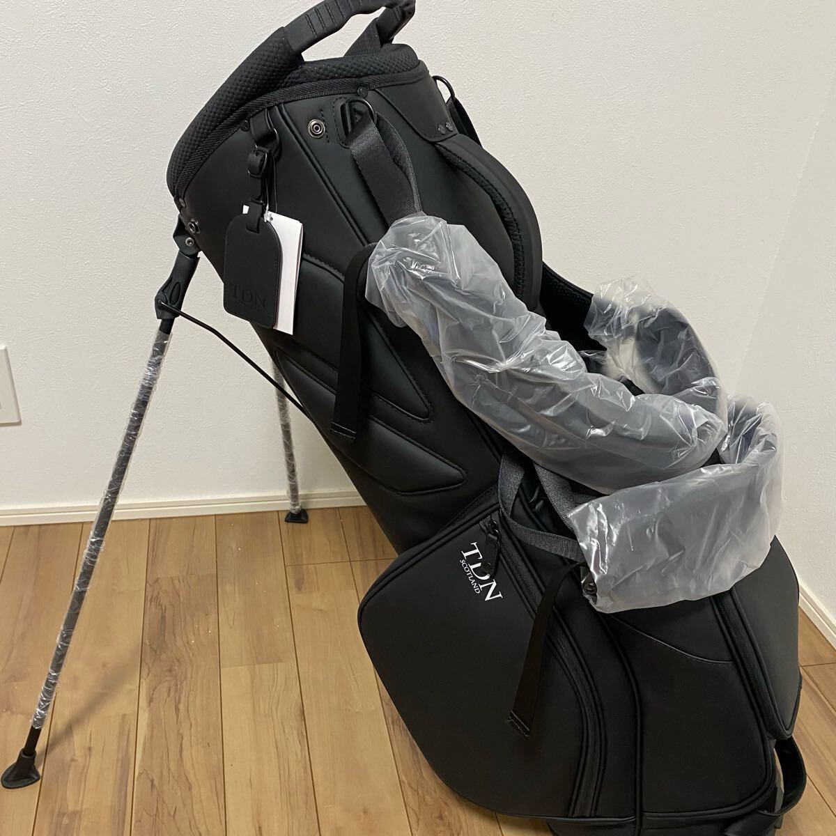 新品未使用TDN GOLFスタンド式キャディバッグ スコットランド 新品未使用TDN GOLFスタンド式キャディバッグ スコットランド