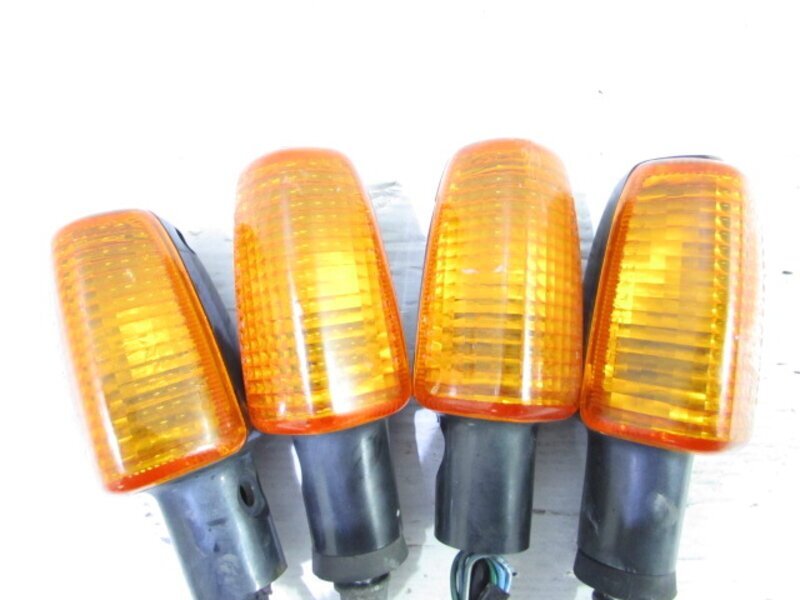 CB400SF Ver.R NC31 点灯確認済 純正 ウインカーSET 検※ Ver.S CB400SF Ver.R NC31 点灯確認済 純正 ウインカーSET 検※ Ver.S
