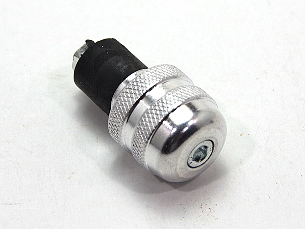 汎用 アルミ削り出し バーエンドキャップ 銀 シルバー / 22m径ハンドル ゼファー XJR400R VTR VTEC CB750 CB1300SF ZRX400 ホーネット 他_画像3