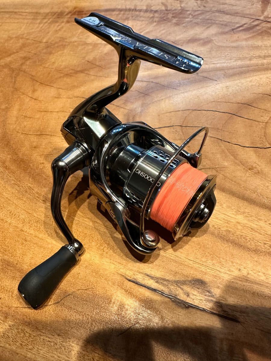 シマノ SHIMANO 18ステラ C2000SHG-J 短時間使用一回 美品 シマノ SHIMANO 18ステラ C2000SHG-J 短時間使用一回 美品