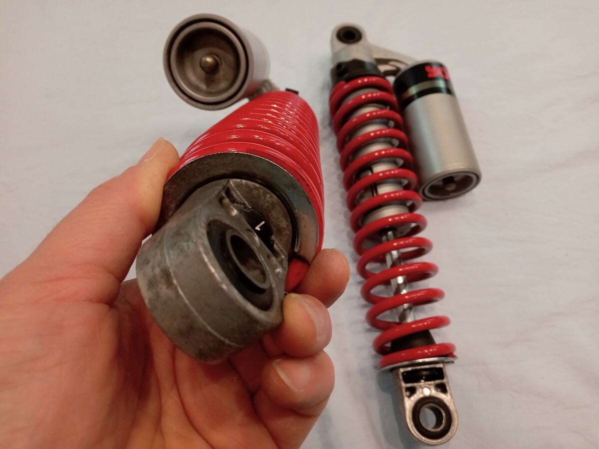 ヨシムラ KYB リアショック 当時物 Z400FX GS400 GSX400E SR XJ ヨシムラ KYB リアショック 当時物 Z400FX GS400 GSX400E SR XJ