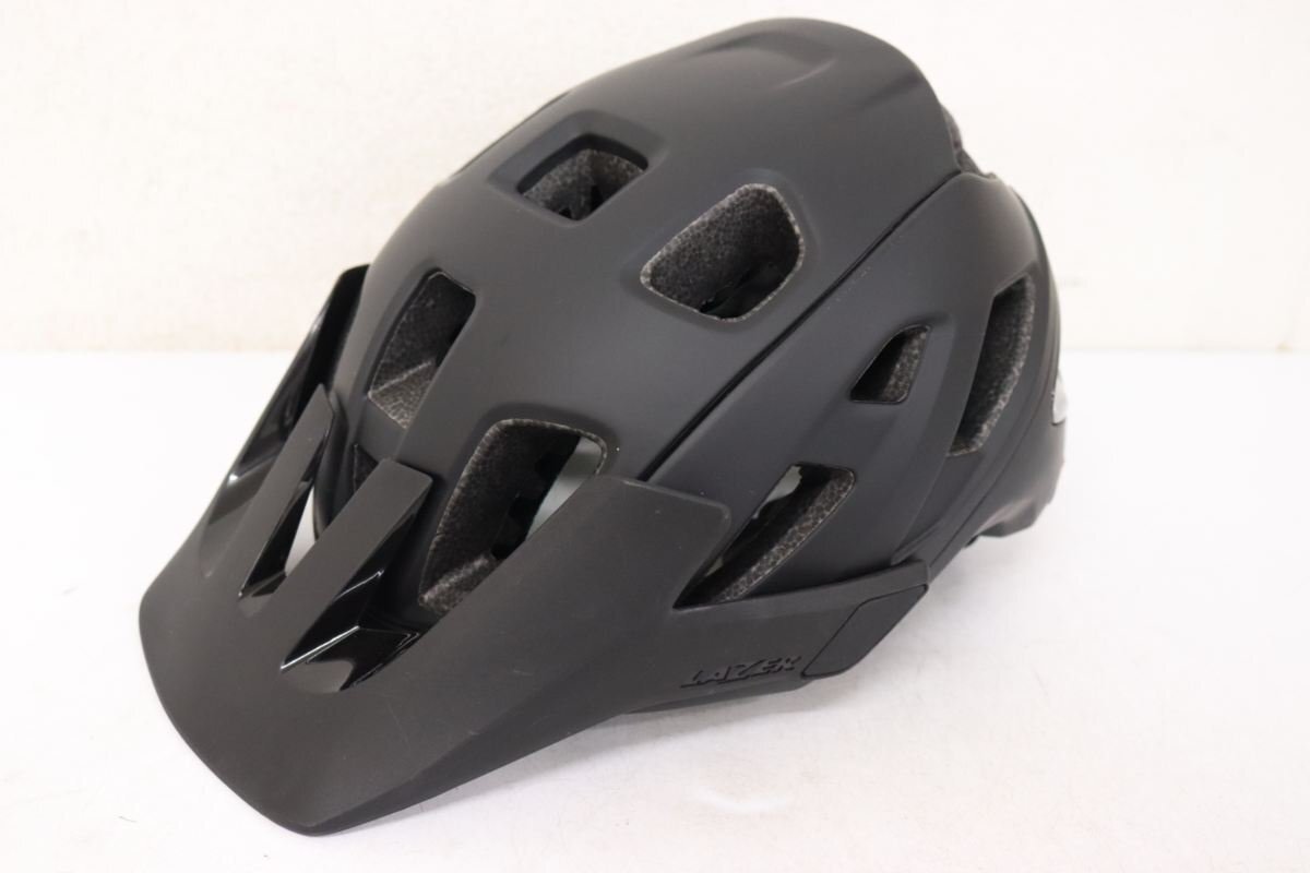 UVEX ウベックス 自転車ヘルメット バイザー付き ブラックベリー UVEX ウベックス 自転車ヘルメット バイザー付き ブラックベリー