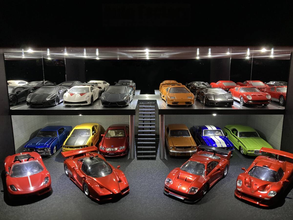 ミニカー専用ジオラマ：1/64＆1/43ショールーム＆ガレージⅠ（ワイドタイプ） ミニカー専用ジオラマ：1/64＆1/43ショールーム＆ガレージⅠ