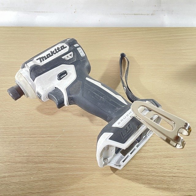 振動ドリル 8420V makita 20mm 電動工具 ※2400010455711 振動ドリル 8420V makita 20mm 電動工具 ※2400010455711