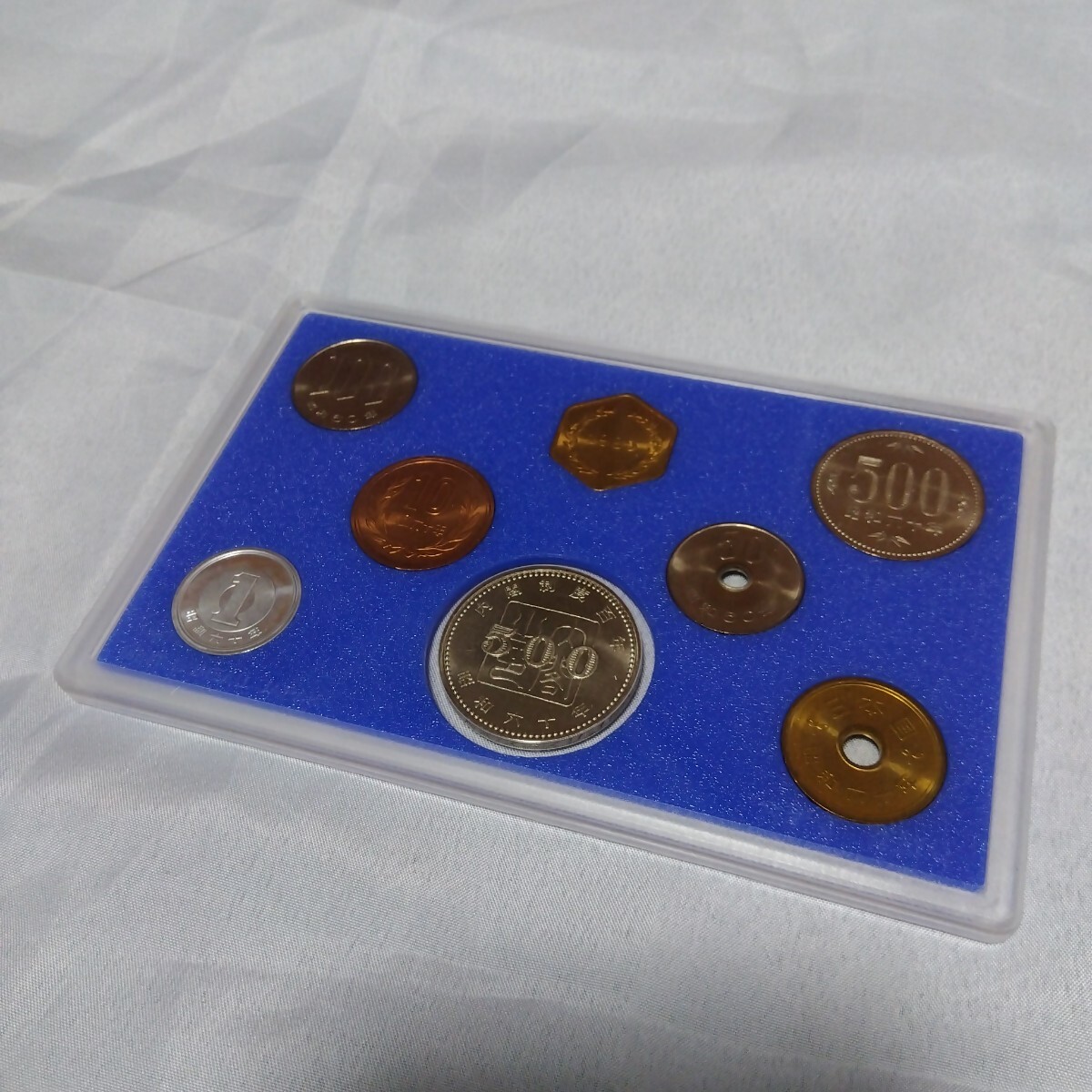 天皇陛下御在位60年記念貨幣セット】士別市のお客様より買取