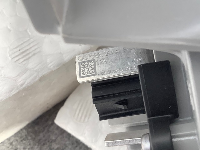 5096-X2　純正　フォグランプ　LED　右　☆_画像5