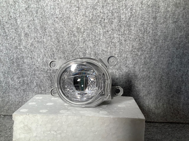 5096-X2　純正　フォグランプ　LED　右　☆_画像1