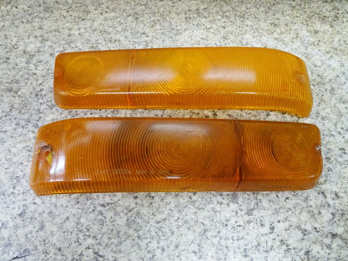 ダイハツ ハイゼット S38系 S40系 ウインカーレンズ フロント左右 IKI 3039R 3039L 旧車 当時もの 廃盤 絶版 当時物_画像1