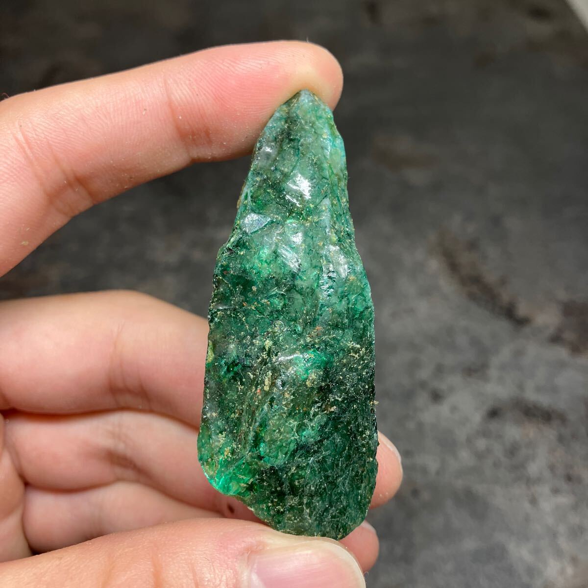 5円スタート】ブラジル産 天然エメラルド 161.5ct ラフカット 5円スタート】ブラジル産 天然エメラルド 161.5ct ラフカット