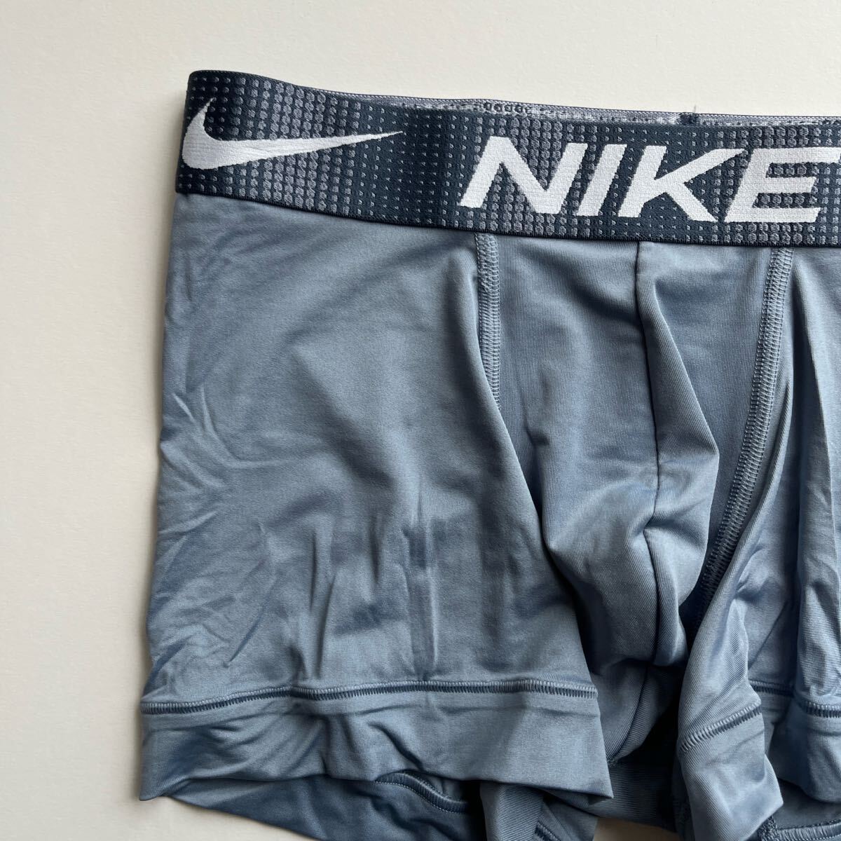 NIKE ナイキ　メンズボクサー　M(S) グレー　スポーツインナー　ナイロンストレッチ　ボクサーパンツ　メンズパンツ 男性インナー　下著