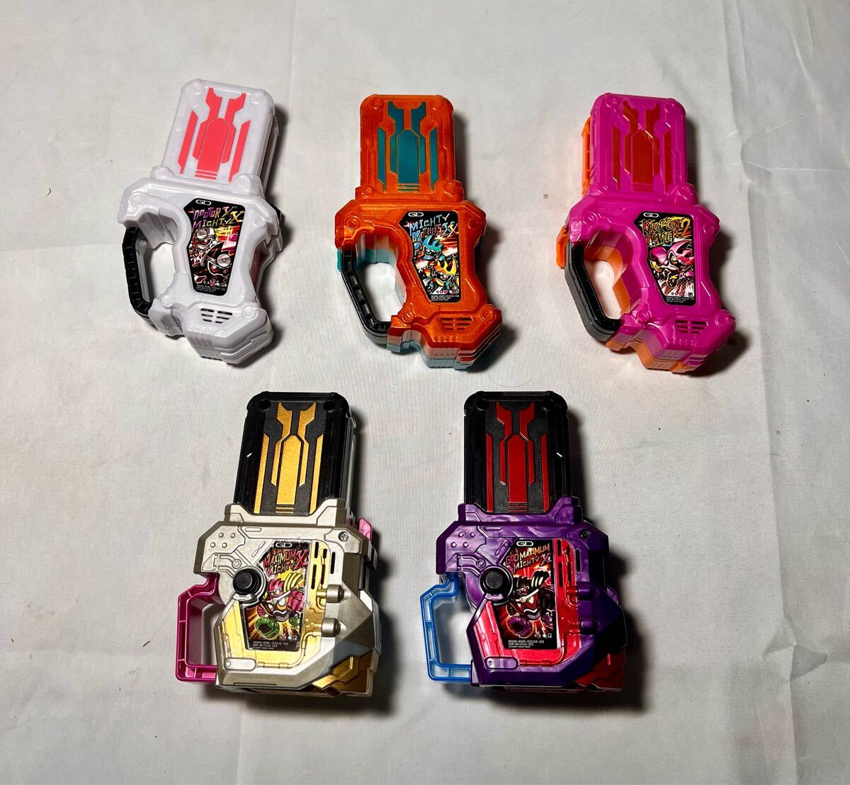 ① 仮面ライダーエグゼイド バンダイ DXゲーマドライバー DXガ ① 仮面ライダーエグゼイド バンダイ DXゲーマドライバー DXガ