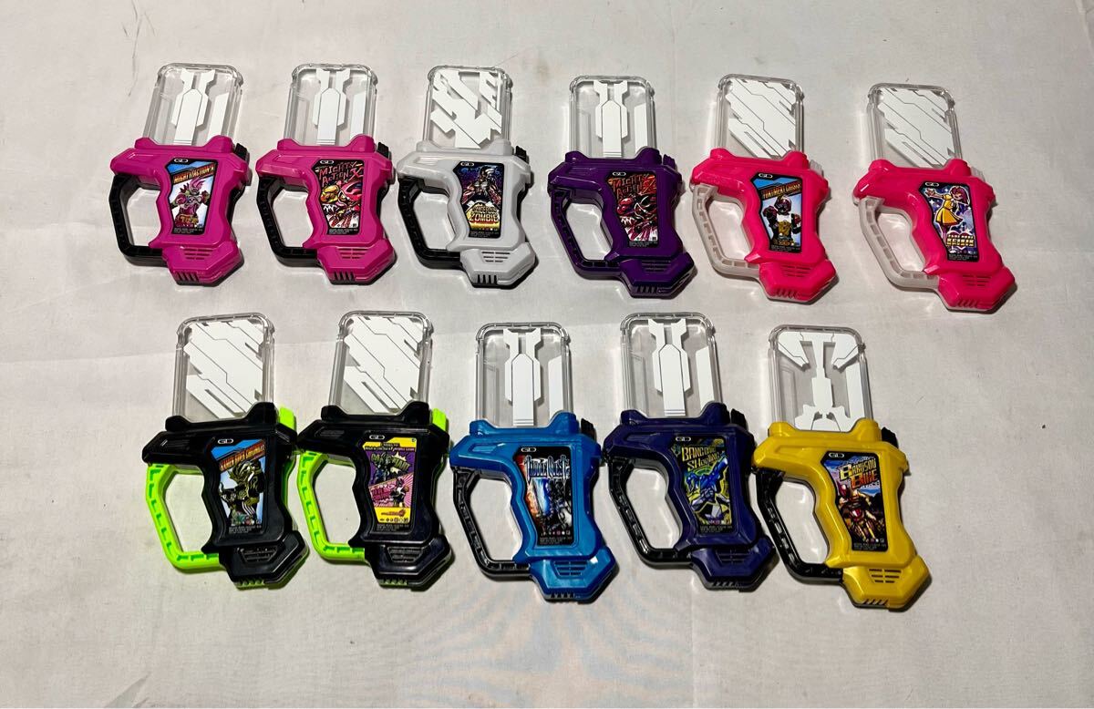 ① 仮面ライダーエグゼイド バンダイ DXゲーマドライバー DXガ ① 仮面ライダーエグゼイド バンダイ DXゲーマドライバー DXガ