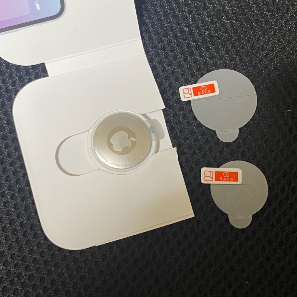 Apple AirTag(アップルエアタグ)本体【新品】＋互換保護フィルム2