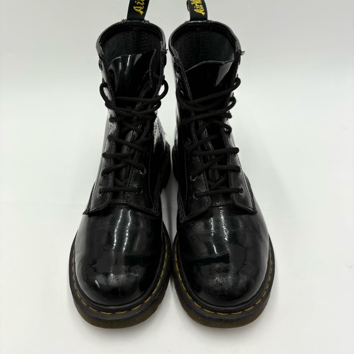 J □ 極上レザー使用 '人気イエローステッチ' Dr.Martens J □ 極上レザー使用 '人気イエローステッチ' Dr.Martens