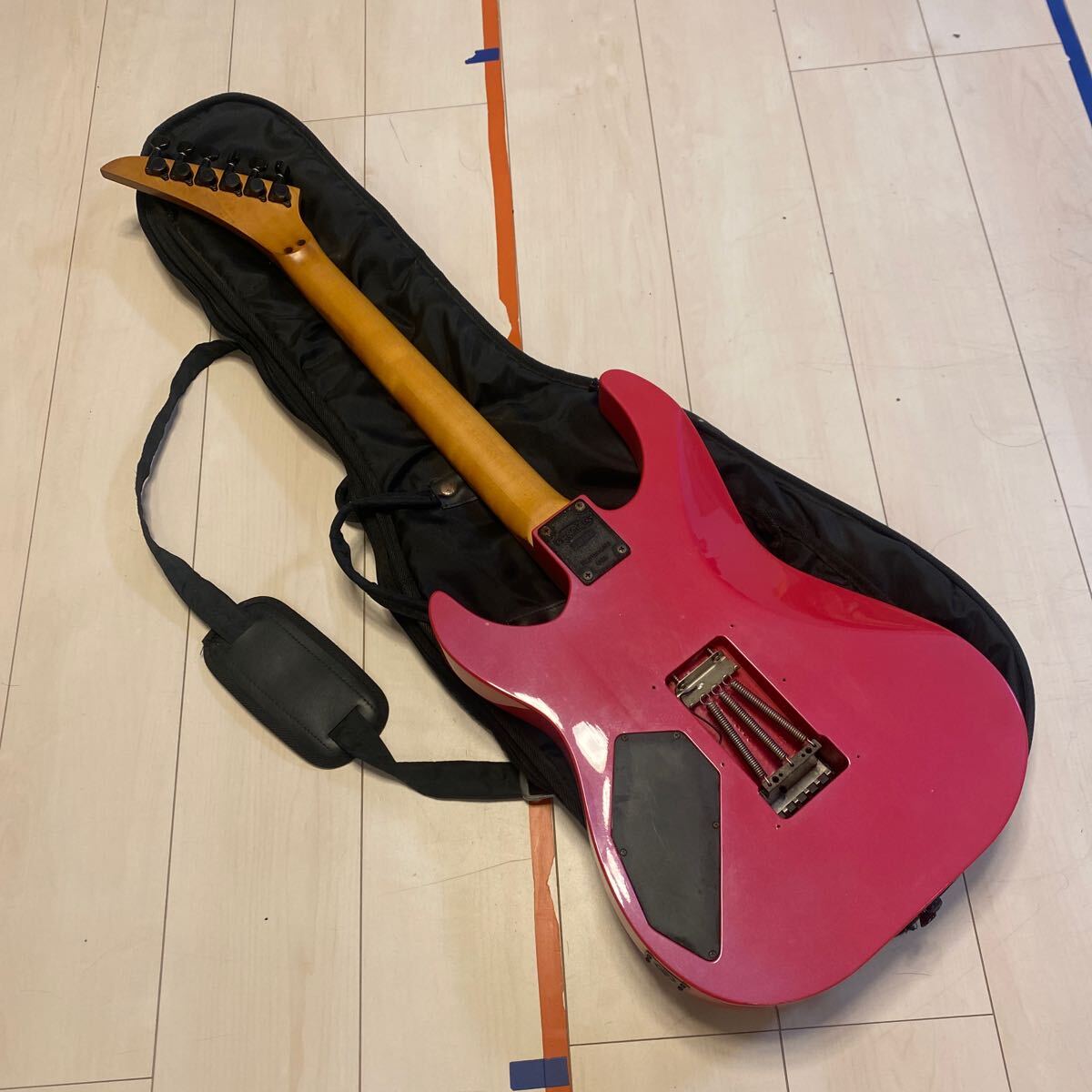 KRAMER Neptune.NJ F-6000 クレーマー エレキギター 希少 KRAMER Neptune.NJ F-6000 クレーマー エレキギター 希少