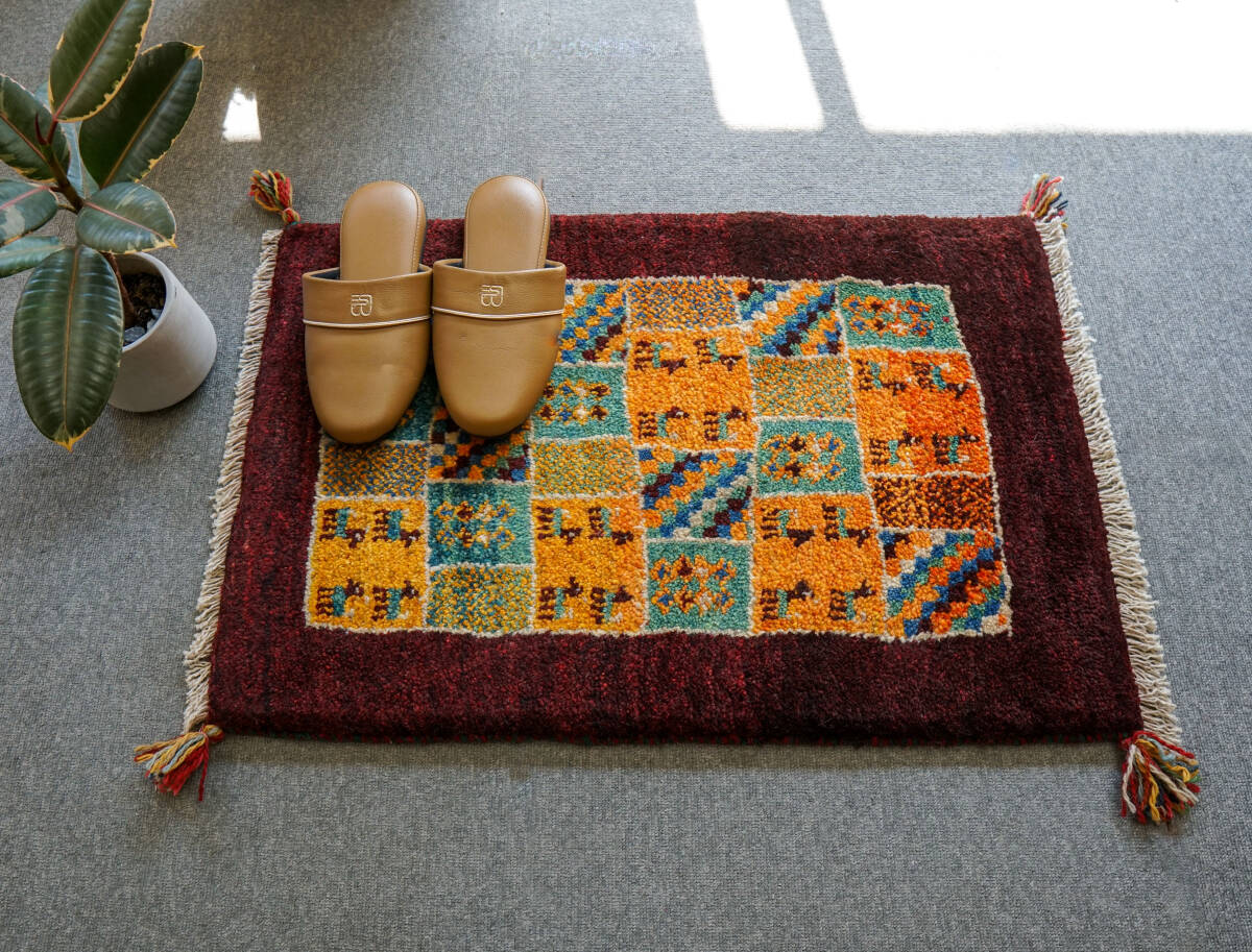 75×52cm ペルシャ絨毯 手織りギャッベ アマレ族 トライバルラグ ギャベ 75×52cm ペルシャ絨毯 手織りギャッベ アマレ族 ギャベ