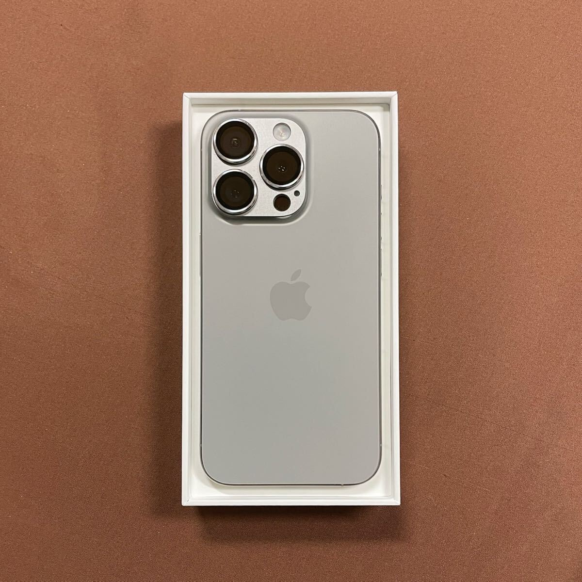極上美品】iPhone15pro 1TB ナチュラルチタニウム バッテリー100 極上美品】iPhone15pro 1TB ナチュラルチタニウム バッテリー100