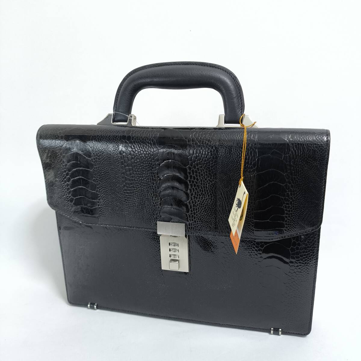 未使用品・艶有】オーストリッチ(ダチョウ革) ブリーフケース 未使用品・艶有】オーストリッチ(ダチョウ革) ブリーフケース