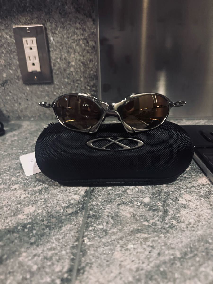 最極上】OAKLEY ROMEO 1 USA製 X-METAL エックスメタル 最極上】OAKLEY ROMEO 1 USA製 X-METAL エックスメタル
