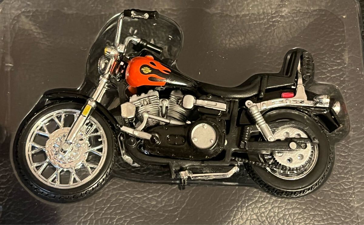 1/24 モーターサイクル ハーレーダビッドソン HARLEY-DAVIDSON 1980 FXWG Wide Glide ワイドグライド ブラック レッド マイスト maisto_画像2