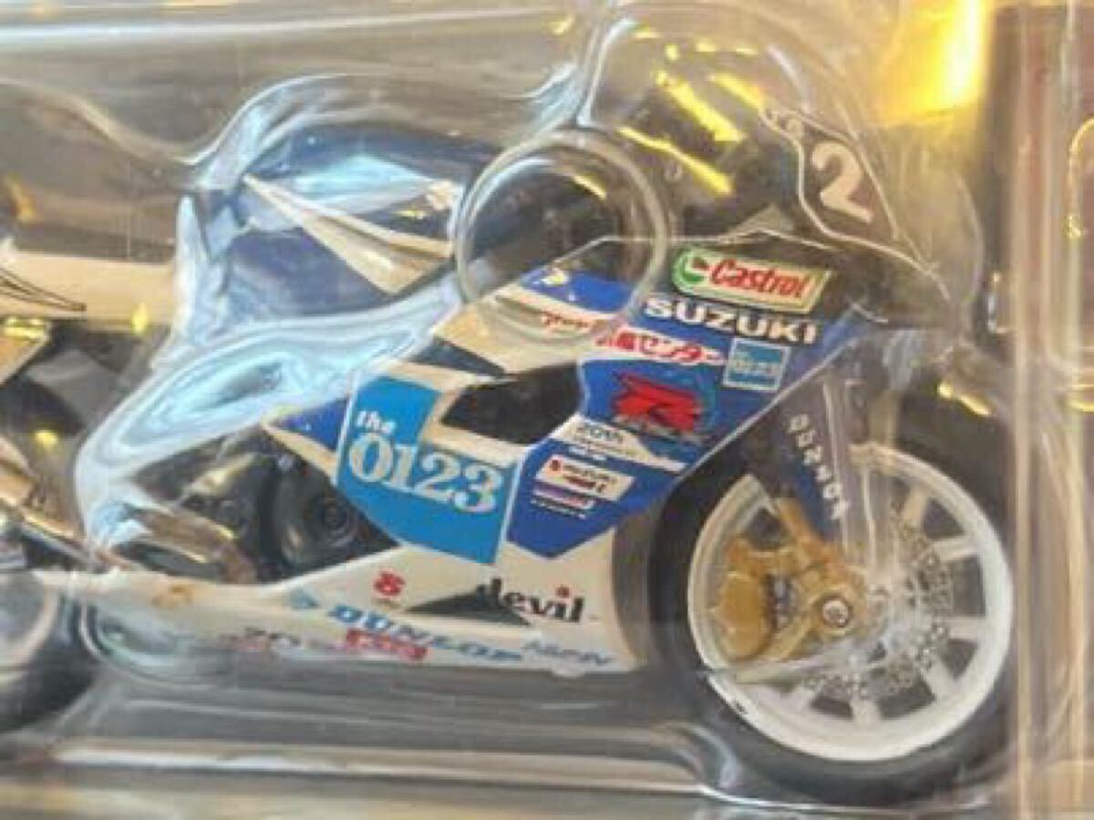 京商 SUZUKI GSX-R1000 CASTROL THE0123 NO.2 鈴鹿8耐 Suzuka 8hours 2005 1/32スケールミニカーバイク 北川圭一 V.phivrppe カストロール