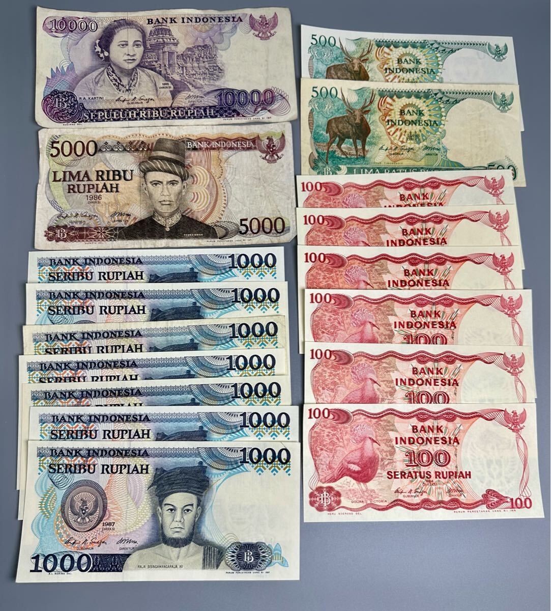 インドネシアルピア 旧紙幣 10000ルピア1枚 5000ルピア1枚 1000 インドネシアルピア 旧紙幣 10000ルピア1枚 5000ルピア1枚 1000