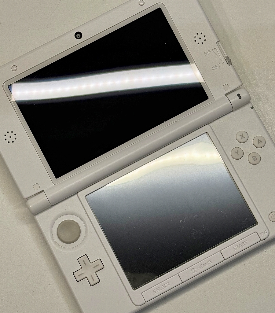 任天堂 中古ゲーム機 ニンテンドー3DS LL 白 SPR-001、修理前提