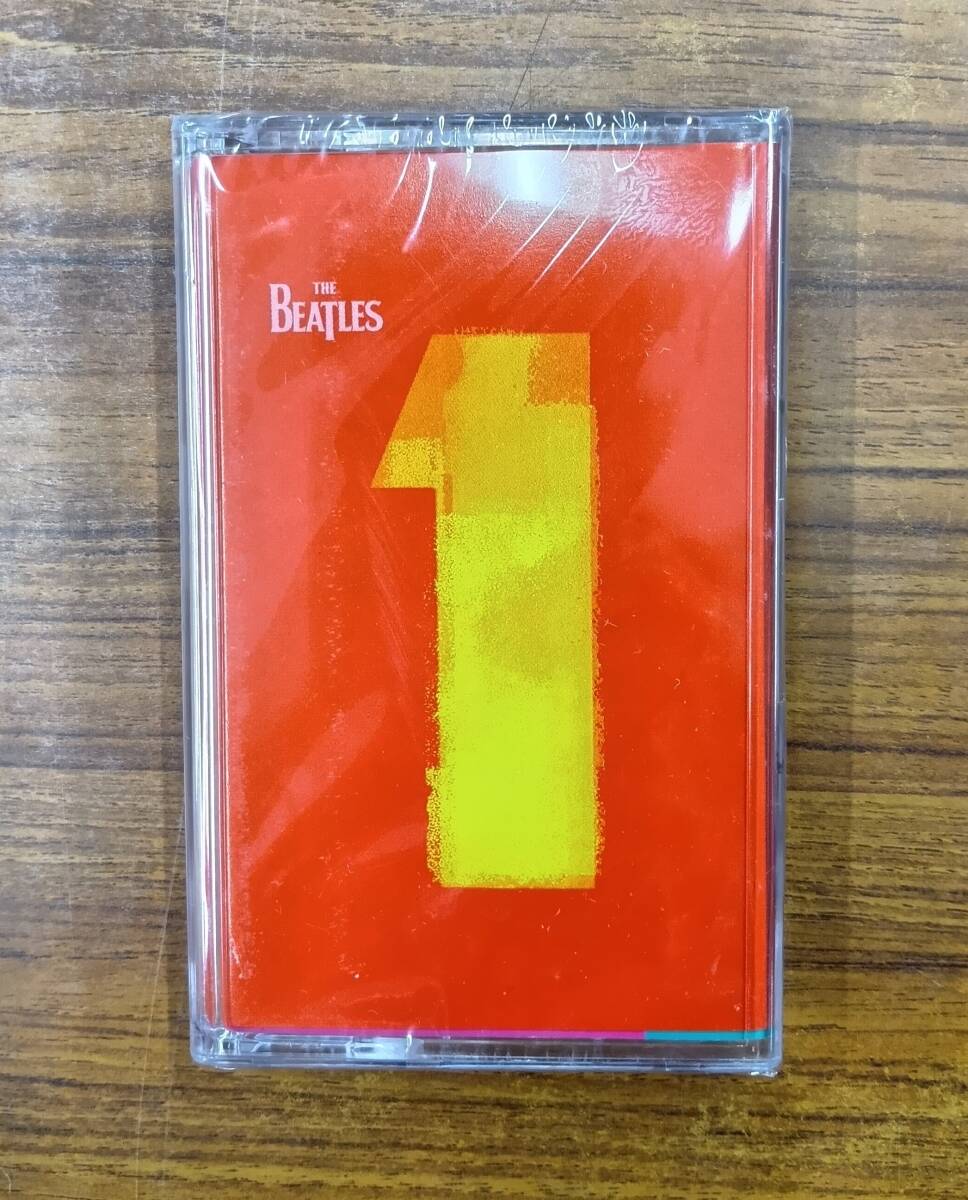 !_RS-6982[ кассетная лента ] нераспечатанный импорт версия (EU) / BEATLES 1 Beatles cassette tape