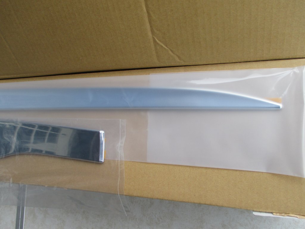 4207P モデリスタ MSD16-30001 右側のみ サイドドアガーニッシュ クラウン クロスオーバー 2022.7～ メッキプレート 型紙 取付説明書_画像4