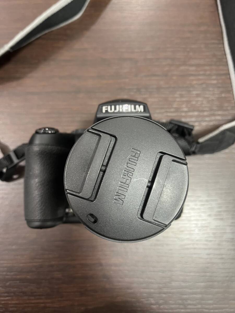 FUJIFILM FINEPIX （ケース・充電器付き）