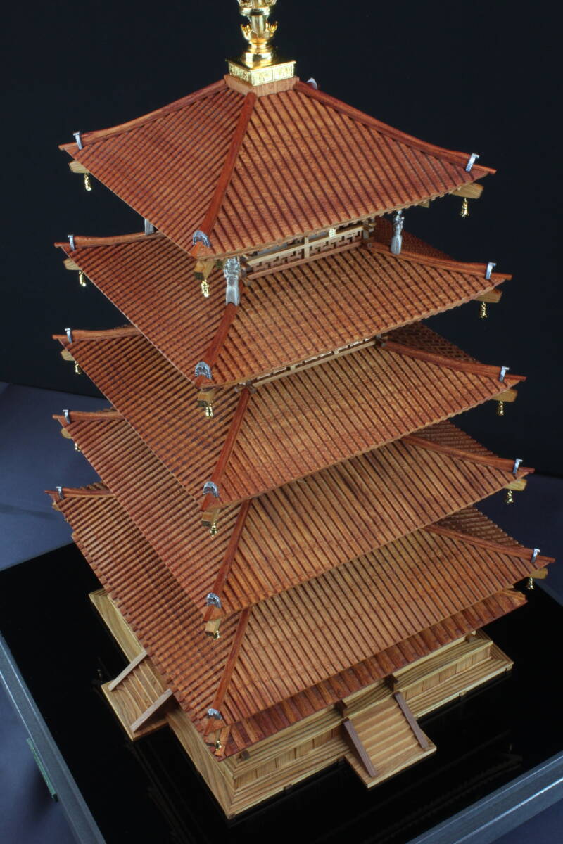 ☆最新作 小林工芸「1/70法隆寺五重塔」屋久杉・香椿 ☆最新作 小林工芸「1/70法隆寺五重塔」屋久杉・香椿