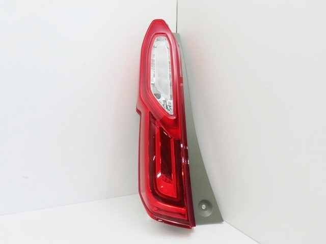 【即決有】 ホンダ N-BOX エヌボックス JF3 純正 左 テールランプ テールライト ICHIKOH D185 (n004736)