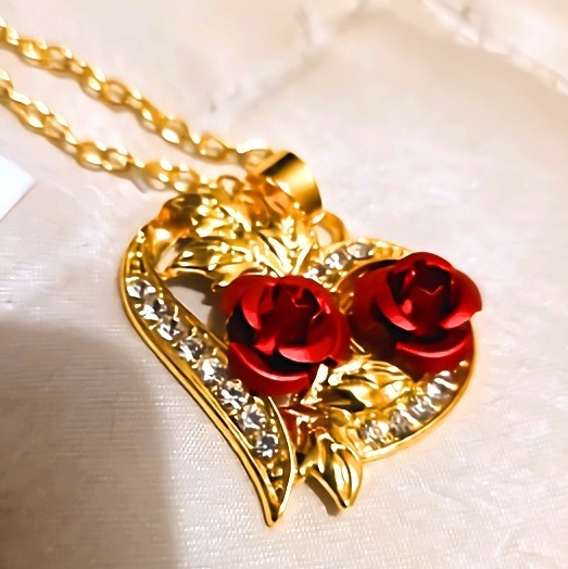 新品1円~☆送料無料☆黄金と薔薇レッド ローズハート 新品1円~☆送料無料☆黄金と薔薇レッド ローズハート