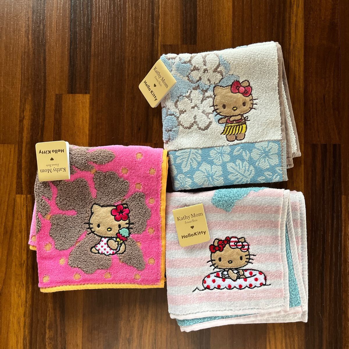 新品　未使用　ハローキティ　キティちゃん　ハンカチ　キャシーマム　セット　b