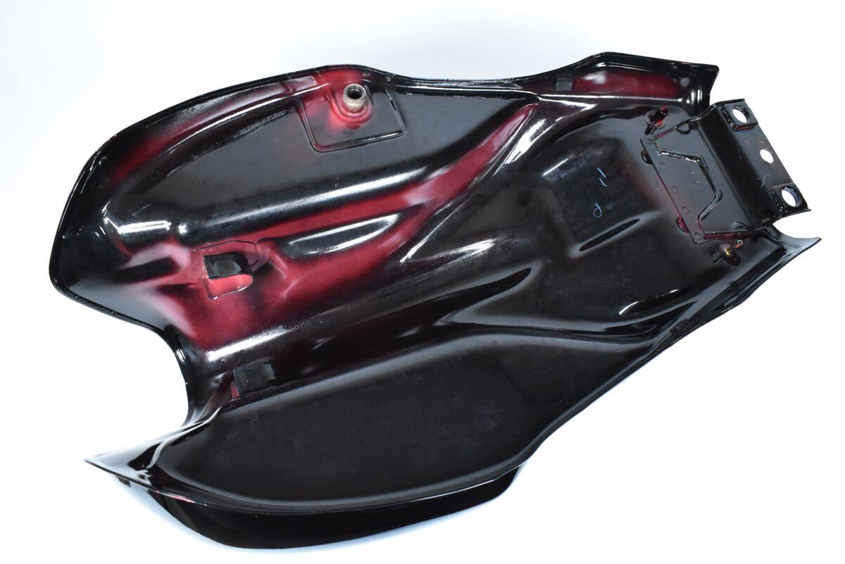 新車外し】ホンダ CB400SF NC31 純正ガソリンタンク 内サビ無し 新車外し】ホンダ CB400SF NC31 純正ガソリンタンク 内サビ無し