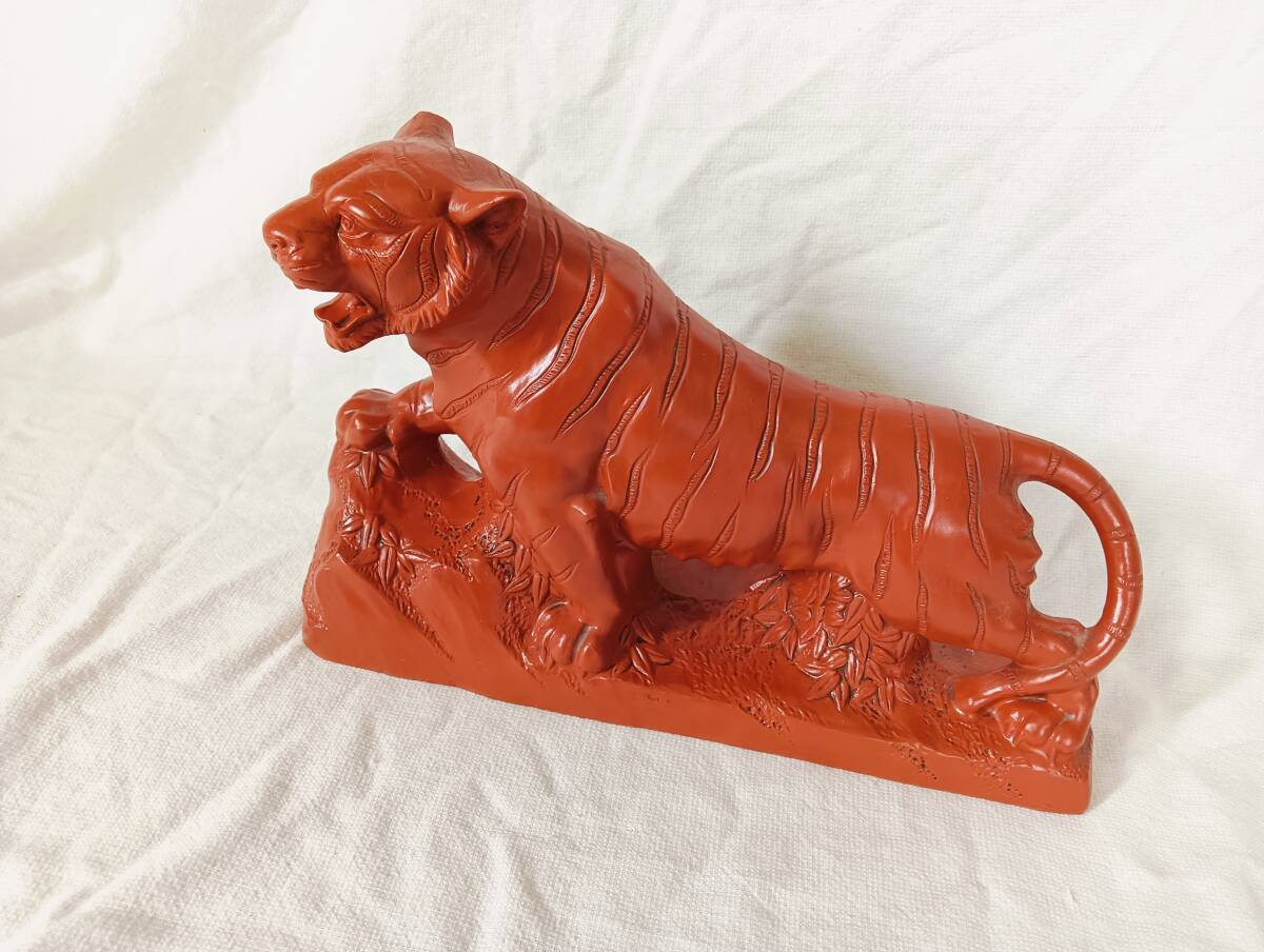 昭和レトロ十二支（干支）虎 置物 陶器 アンティーク トラ スピ 上昇_画像1