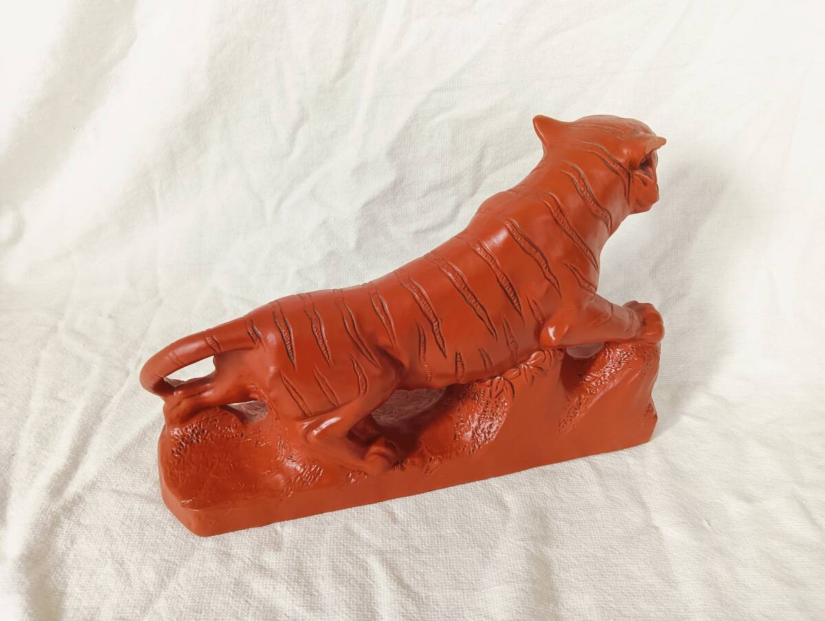 昭和レトロ十二支（干支）虎 置物 陶器 アンティーク トラ スピ 上昇_画像2