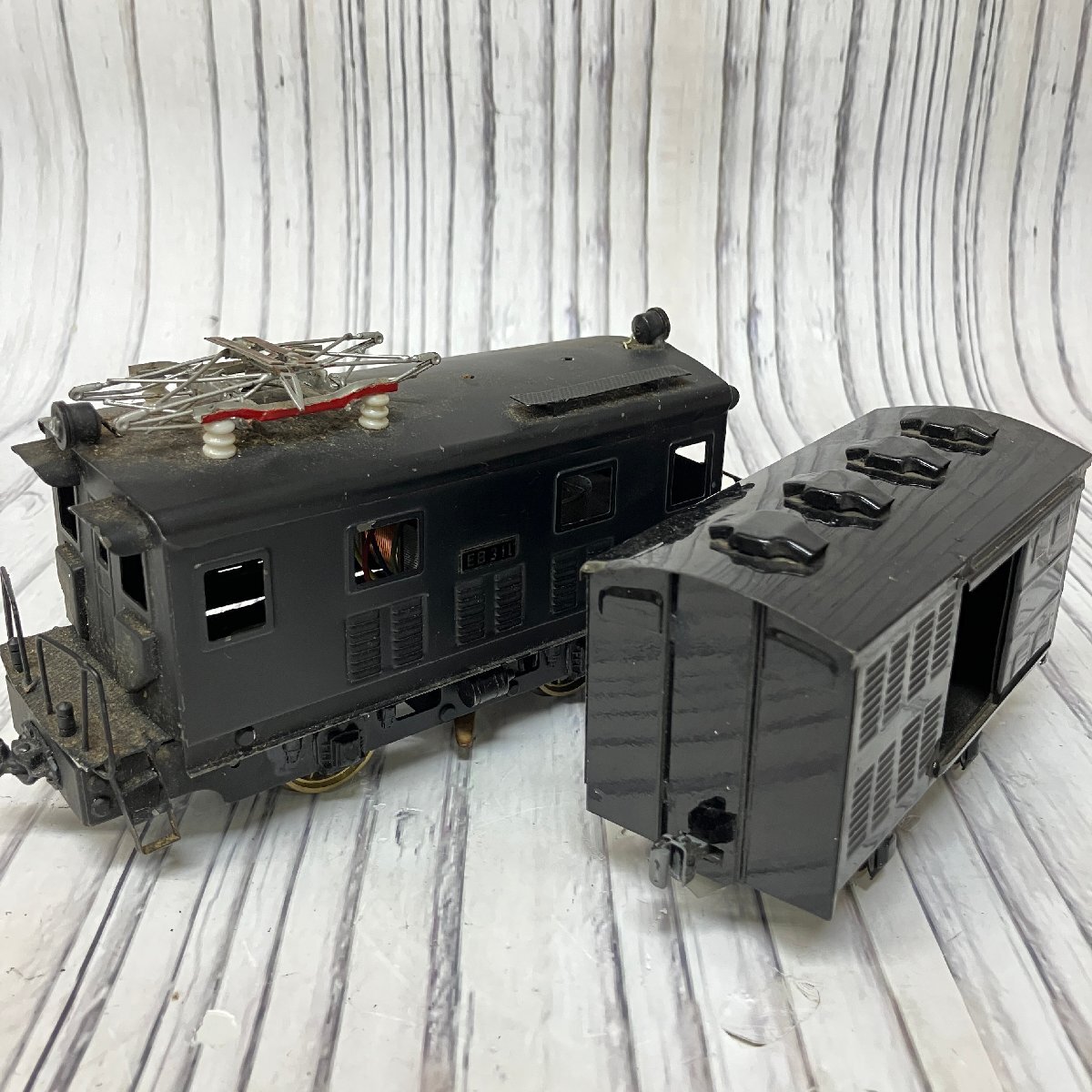 m001 B(60) KTM カツミ 3線式Oゲージ EB311 電気機関車 貨車付 m001 B(60) KTM カツミ 3線式Oゲージ EB311 電気機関車 貨車付