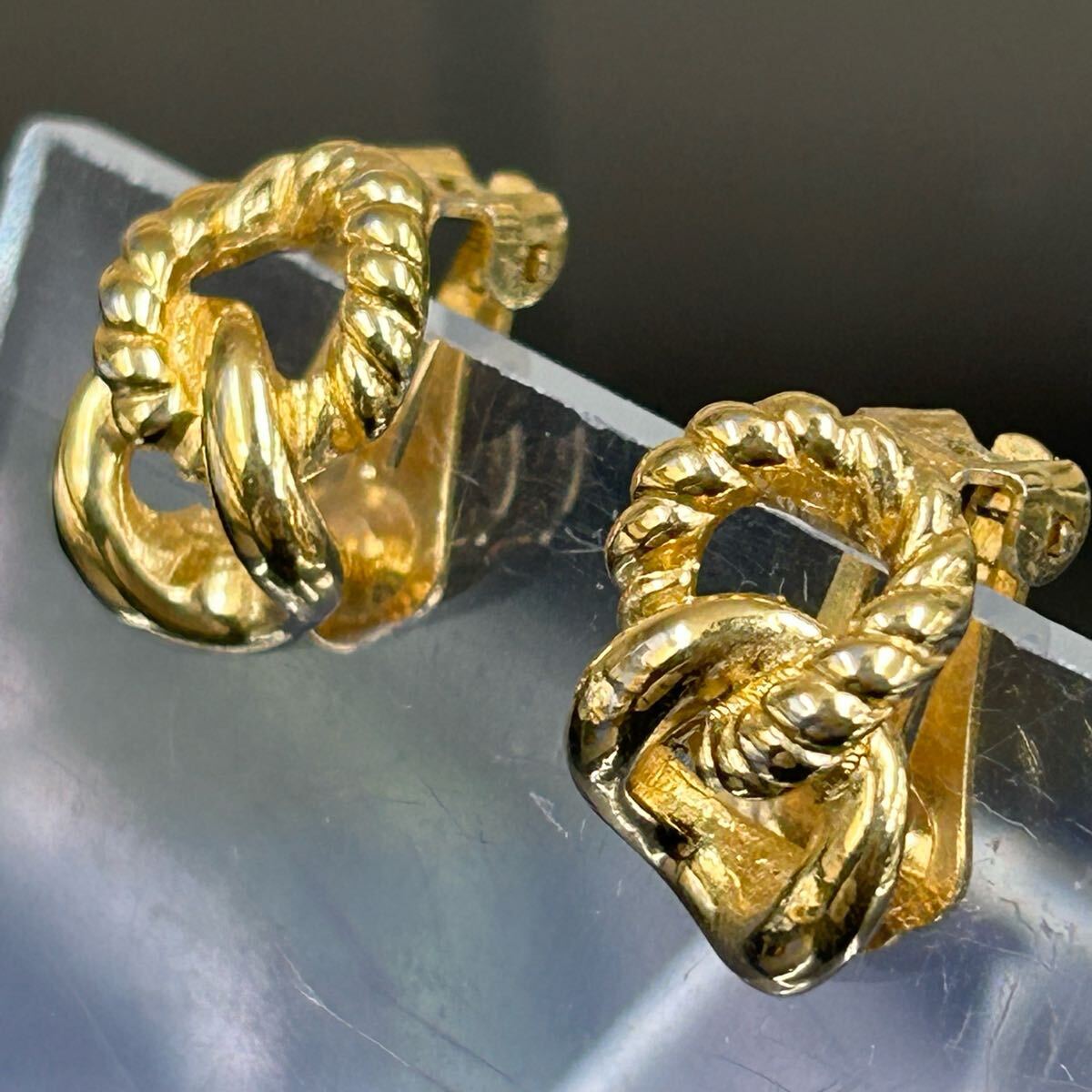 【ディオール】基準(zhǔn)內(nèi) Christian Dior イヤリング ロープ 幅0.8cm アクセサリー ピアス ゴールド色系 金屬素材 女性用 レディース