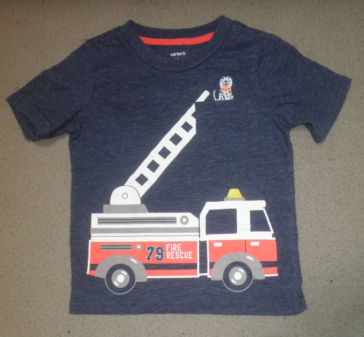 Carter's カーターズ　消防車　Tシャツ　２４ｍ