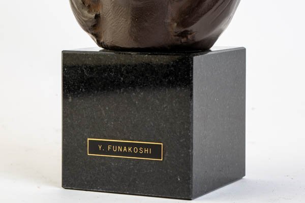 舟越保武 具象彫刻家 ブロンズ像『K嬢』少女像 頭像 大理石台座 舟越保武 具象彫刻家 ブロンズ像『K嬢』少女像 頭像 大理石台座